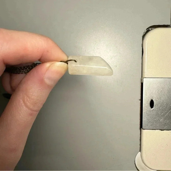 Long necklace - Picture 3 of 4